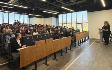 "Duyusal Gelişimin Psikolojik Etkileri" Konulu Seminer